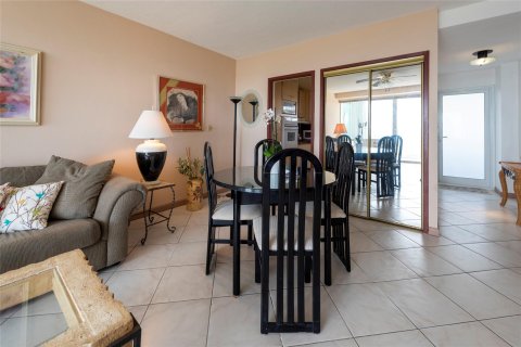 Condo in Fort Lauderdale, Florida, 1 bedroom  № 1077830 - photo 19