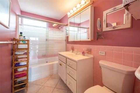 Condo in Fort Lauderdale, Florida, 1 bedroom  № 1077830 - photo 15