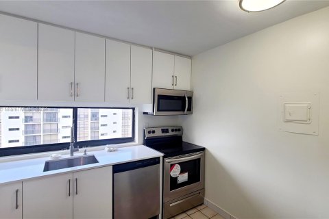 Condo in Sunny Isles Beach, Florida, 1 bedroom  № 1397796 - photo 8