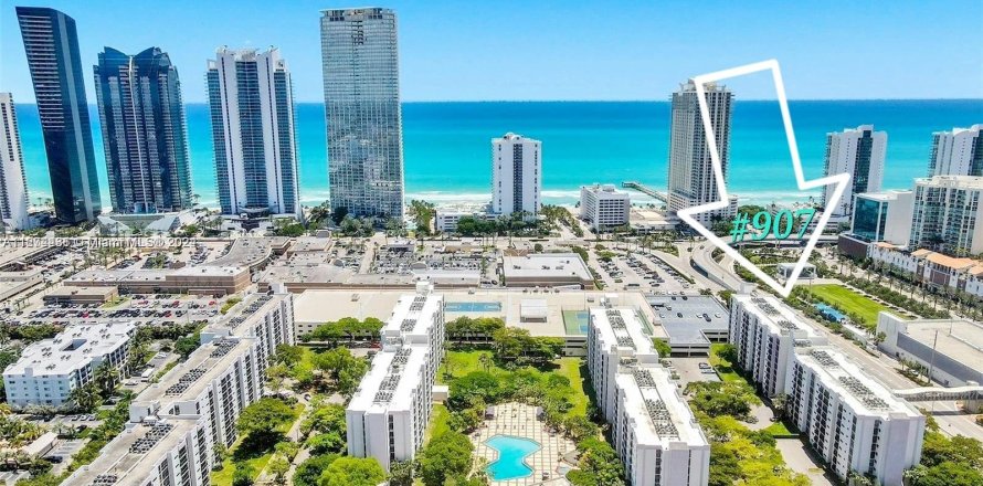 Condo in Sunny Isles Beach, Florida, 1 bedroom  № 1397796