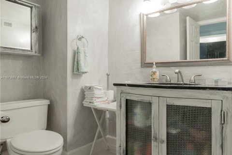 Condo in Aventura, Florida, 1 bedroom  № 1397749 - photo 22