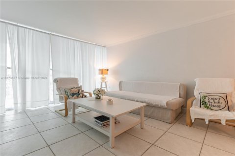 Condo in Aventura, Florida, 1 bedroom  № 1397749 - photo 5