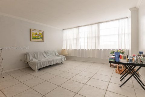 Copropriété à vendre à Aventura, Floride: 1 chambre, 93.37 m2 № 1397749 - photo 15