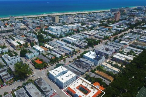 Condo in Miami Beach, Florida, 1 bedroom  № 1397750 - photo 7