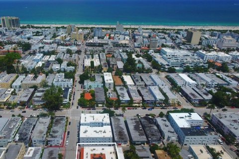 Condo in Miami Beach, Florida, 1 bedroom  № 1397750 - photo 8