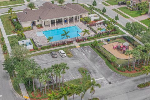 Touwnhouse à vendre à Vero Beach, Floride: 3 chambres, 152.45 m2 № 1080395 - photo 19