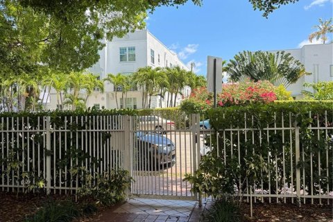 Copropriété à vendre à Miami Beach, Floride: 2 chambres, 62.24 m2 № 1225140 - photo 15