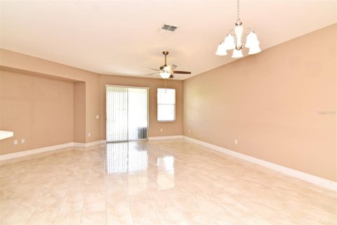 House in Orlando, Florida 3 bedrooms, 173.08 sq.m. № 1385517 - photo 4