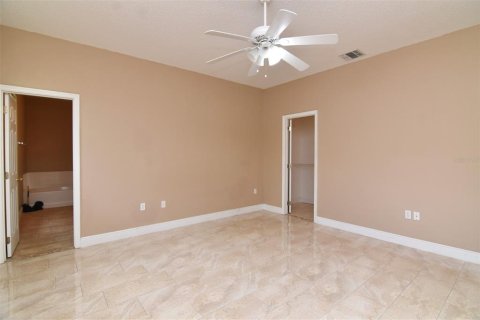 House in Orlando, Florida 3 bedrooms, 173.08 sq.m. № 1385517 - photo 15