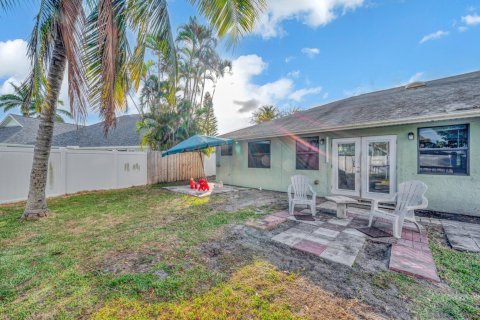 Villa ou maison à vendre à Jensen Beach, Floride: 5 chambres, 189.52 m2 № 1160839 - photo 12