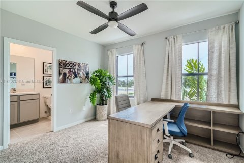 Adosado en venta en Florida City, Florida, 3 dormitorios, 135.64 m2 № 1059526 - foto 19