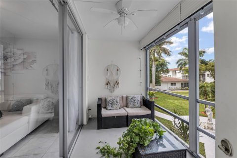 Condo in Deerfield Beach, Florida, 1 bedroom  № 1026393 - photo 17