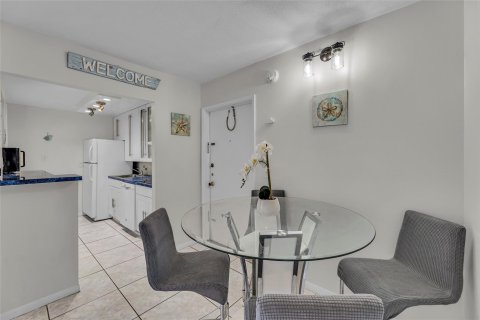 Condo in Deerfield Beach, Florida, 1 bedroom  № 1026393 - photo 28