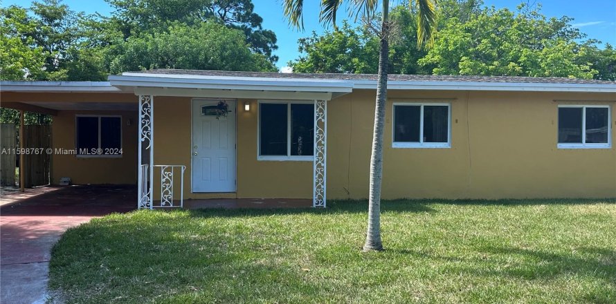 House in Fort Lauderdale, Florida 3 bedrooms, 101.45 sq.m. № 1240810