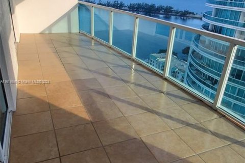 Copropriété à vendre à Miami, Floride: 1 chambre, 73.49 m2 № 1236694 - photo 14