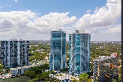 Condo in Miami, Florida, 1 bedroom  № 1236694 - photo 17