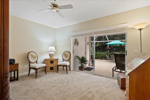 Townhouse in Palm Beach Gardens, Florida 2 bedrooms, 107.02 sq.m. № 1024613 - photo 8