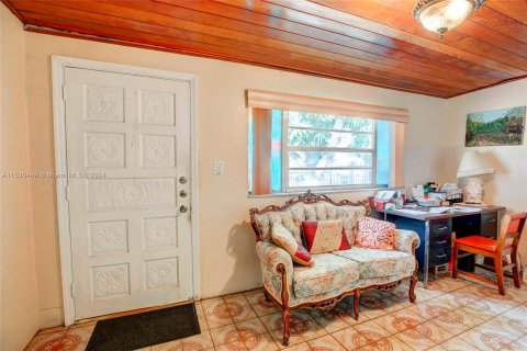 Villa ou maison à vendre à Hialeah, Floride: 3 chambres, 164.44 m2 № 1017490 - photo 4