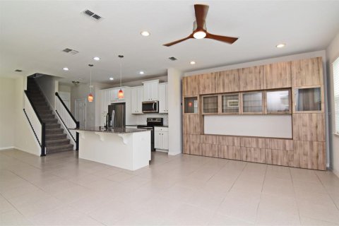 Townhouse in Orlando, Florida 3 bedrooms, 161.84 sq.m. № 1353460 - photo 9