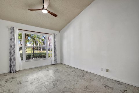 Villa ou maison à vendre à Tamarac, Floride: 3 chambres, 126.44 m2 № 1228484 - photo 15