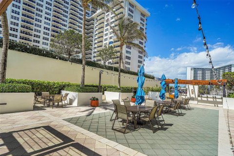 Condo in Fort Lauderdale, Florida, 2 bedrooms  № 1224897 - photo 22