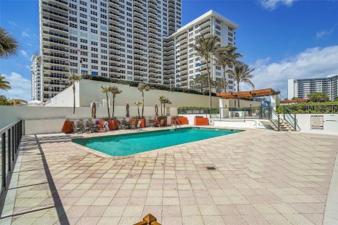 Copropriété à vendre à Fort Lauderdale, Floride: 2 chambres, 133.22 m2 № 1224897 - photo 20