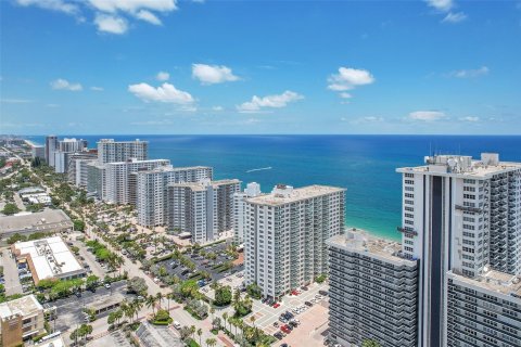 Copropriété à vendre à Fort Lauderdale, Floride: 2 chambres, 133.22 m2 № 1224897 - photo 26