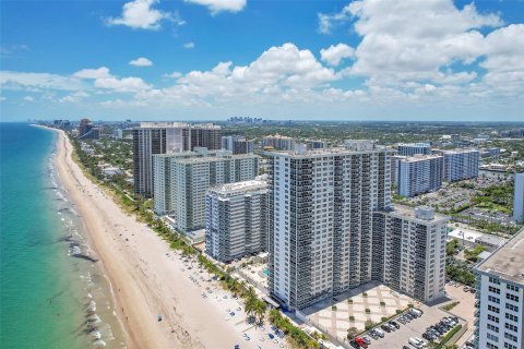 Condo in Fort Lauderdale, Florida, 2 bedrooms  № 1224897 - photo 11