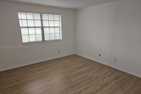 Copropriété à vendre à Coral Springs, Floride: 2 chambres, 103.49 m2 № 1353810 - photo 23