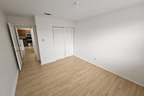 Copropriété à vendre à Coral Springs, Floride: 2 chambres, 103.49 m2 № 1353810 - photo 25