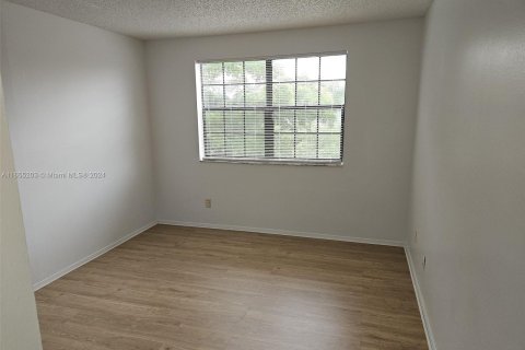 Copropriété à vendre à Coral Springs, Floride: 2 chambres, 103.49 m2 № 1353810 - photo 28