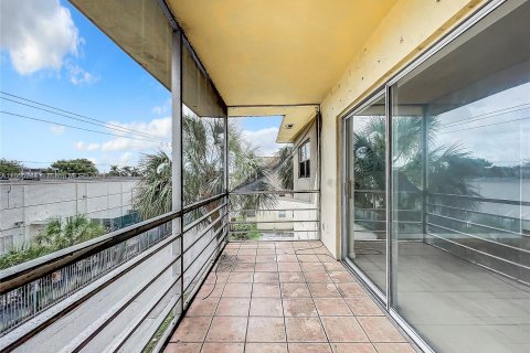 Copropriété à vendre à Lauderhill, Floride: 2 chambres, 79.9 m2 № 1353769 - photo 24