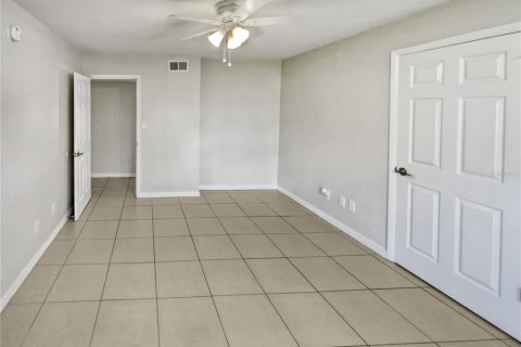 Condo in Orlando, Florida, 3 bedrooms  № 1255377 - photo 13