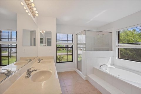 Villa ou maison à vendre à Port Charlotte, Floride: 5 chambres, 282.05 m2 № 1360884 - photo 27