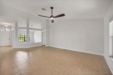 Casa en venta en Port Charlotte, Florida, 5 dormitorios, 282.05 m2 № 1360884 - foto 15