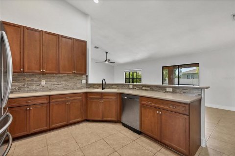 Villa ou maison à vendre à Port Charlotte, Floride: 5 chambres, 282.05 m2 № 1360884 - photo 9