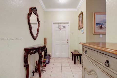 Villa ou maison à vendre à Cutler Bay, Floride: 4 chambres, 154.87 m2 № 1306333 - photo 17