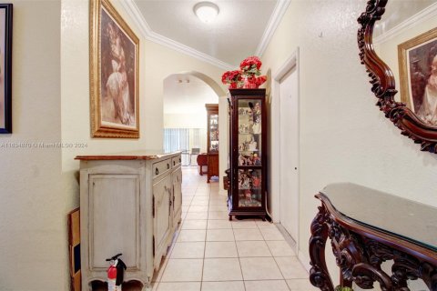 Villa ou maison à vendre à Cutler Bay, Floride: 4 chambres, 154.87 m2 № 1306333 - photo 14