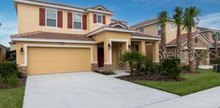 House in Davenport, Florida 5 bedrooms, 263.47 sq.m. № 1243799