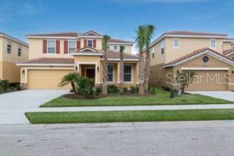 House in Davenport, Florida 5 bedrooms, 263.47 sq.m. № 1243799 - photo 2