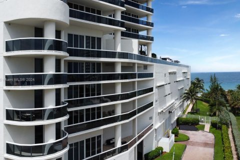 Condominio en venta en Hallandale Beach, Florida, 2 dormitorios, 165.55 m2 № 1227465 - foto 8