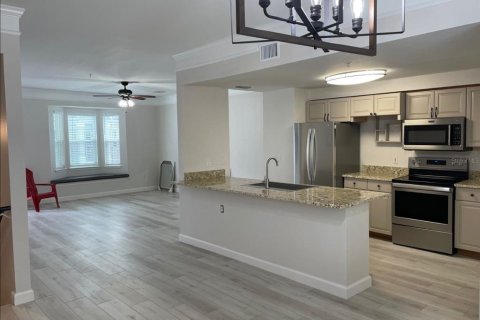 Touwnhouse à vendre à Orlando, Floride: 2 chambres, 143.81 m2 № 1369926 - photo 3