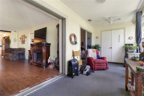 Condo in Port Richey, Florida, 2 bedrooms  № 1369895 - photo 23