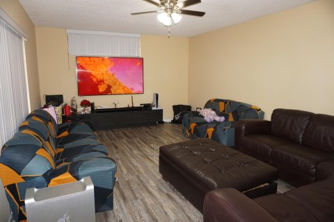 Touwnhouse à vendre à Palm Springs, Floride: 2 chambres, 109.9 m2 № 1079249 - photo 16