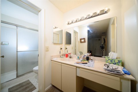 Condo in Pompano Beach, Florida, 2 bedrooms  № 1079289 - photo 2