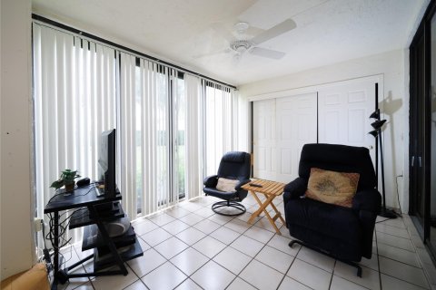 Copropriété à vendre à Pompano Beach, Floride: 2 chambres, 90.86 m2 № 1079289 - photo 1