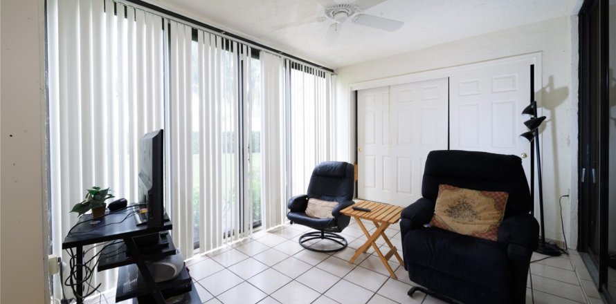 Condo in Pompano Beach, Florida, 2 bedrooms  № 1079289