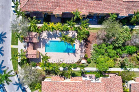 Touwnhouse à vendre à Palm Beach Gardens, Floride: 3 chambres, 159.61 m2 № 1168717 - photo 4