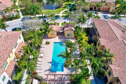 Adosado en venta en Palm Beach Gardens, Florida, 3 dormitorios, 159.61 m2 № 1168717 - foto 3