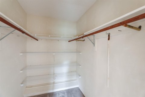 Condo in Sunrise, Florida, 1 bedroom  № 1168632 - photo 25